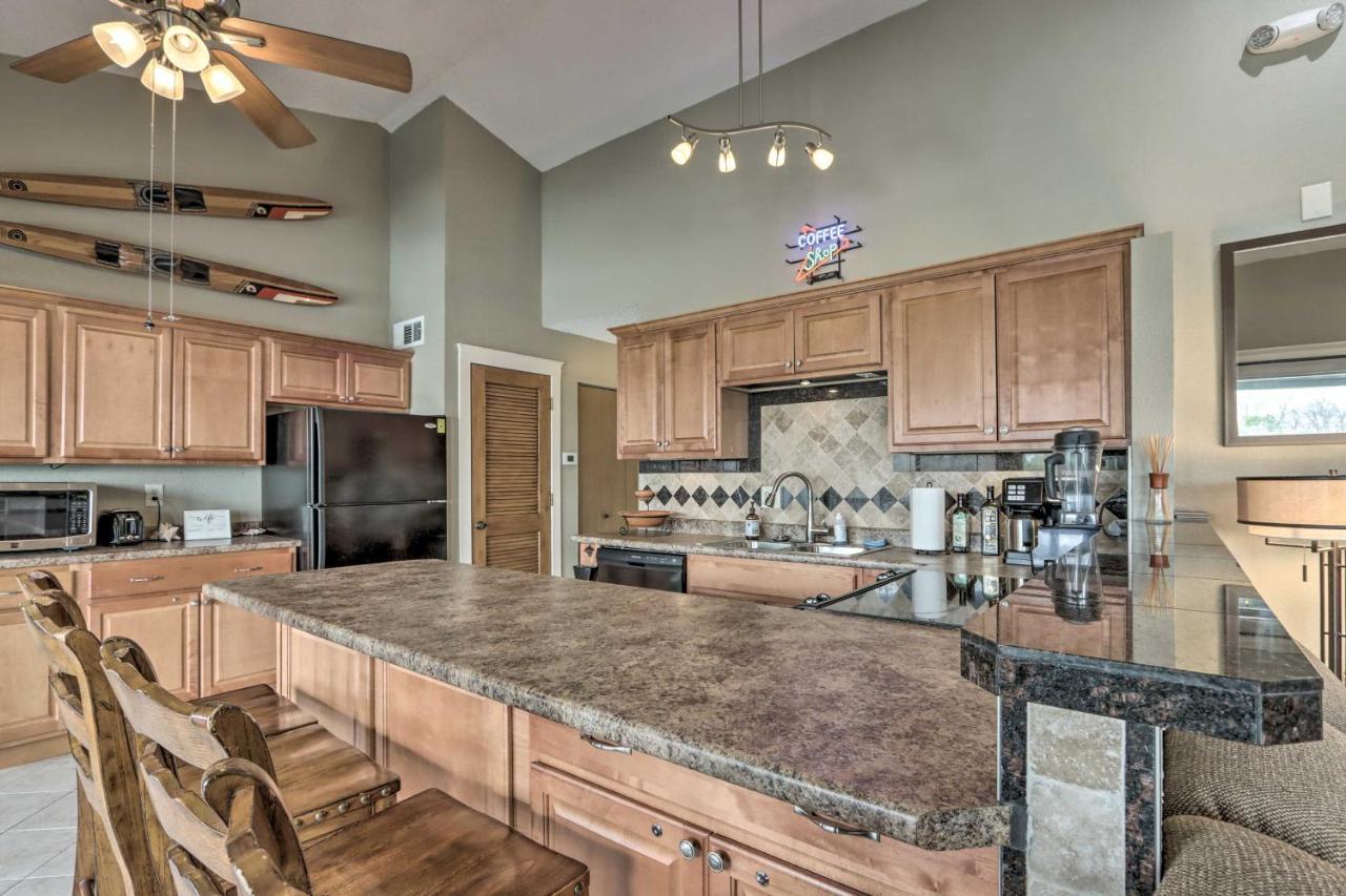 Osage Beach Condo With Lake Of The Ozarks Views Zewnętrze zdjęcie
